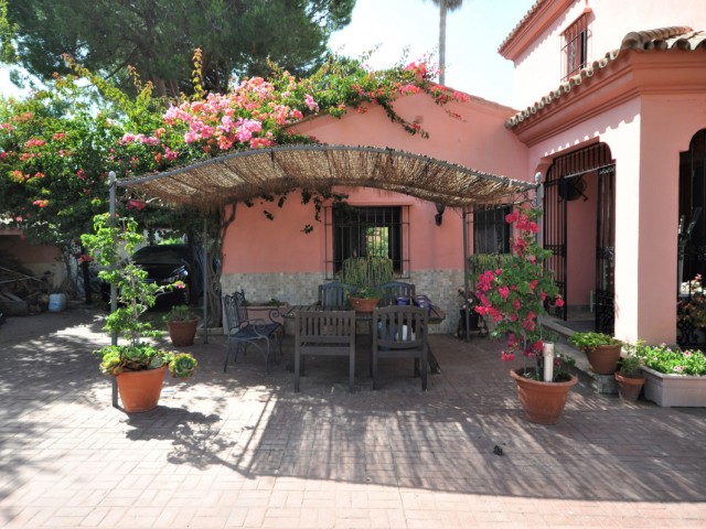 4 Schlafzimmer Villa in Casares Playa