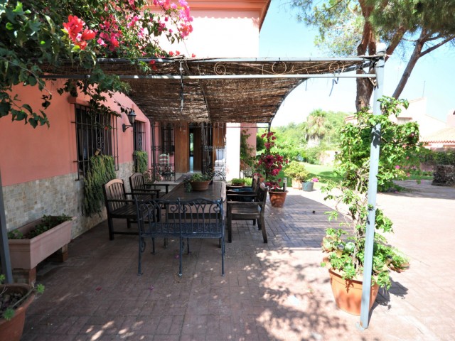 4 Schlafzimmer Villa in Casares Playa