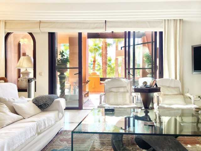 Appartement, Nueva Andalucia, R4502374