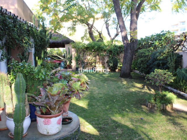 7 Bedrooms Villa in Atalaya