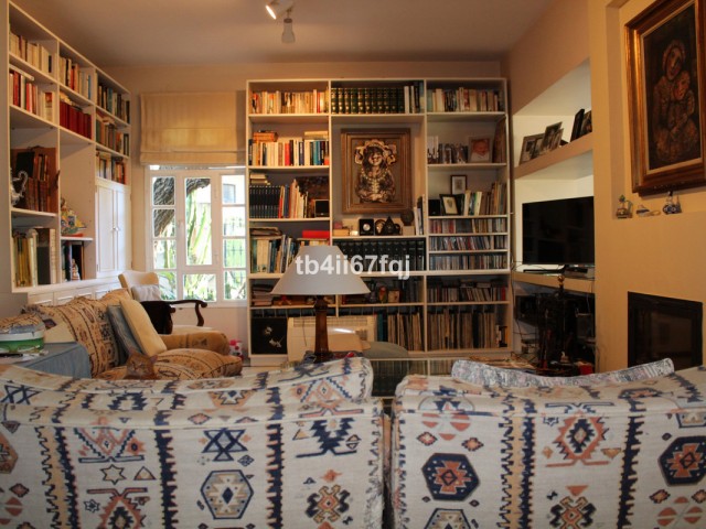 7 Bedrooms Villa in Atalaya