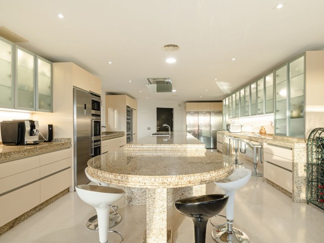 8 Slaapkamer Villa in Los Flamingos