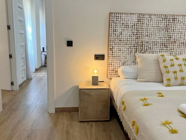 Comercial con 9 Dormitorios  en Málaga Centro