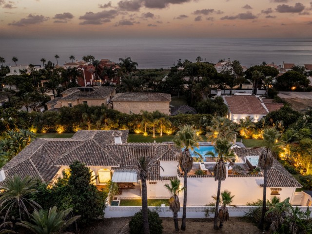 5 Soveroms Villa i Carib Playa