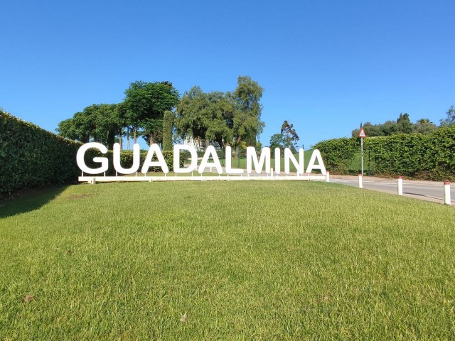  Grundstück in Guadalmina Baja