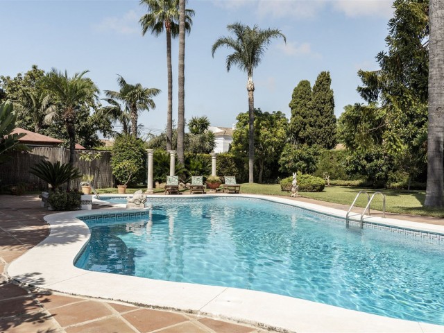 Villa, Cortijo Blanco, R4416052