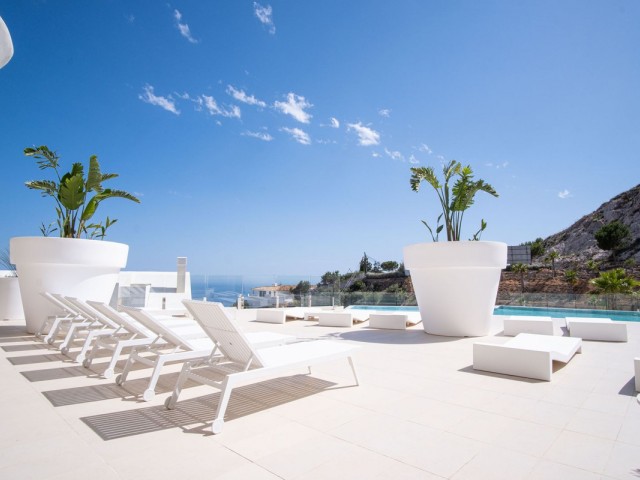 Apartamento con 3 Dormitorios  en Benalmadena Pueblo
