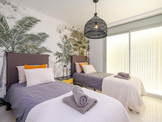 Apartamento con 3 Dormitorios  en Benalmadena Pueblo