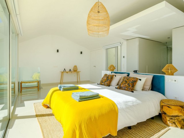 Apartamento con 3 Dormitorios  en Benalmadena Pueblo