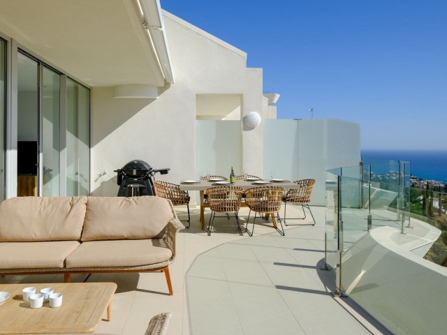 Apartamento con 3 Dormitorios  en Benalmadena Pueblo