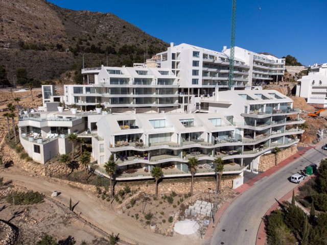 Apartamento con 3 Dormitorios  en Benalmadena Pueblo