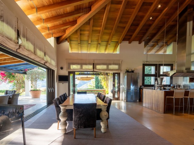 Villa con 8 Dormitorios  en La Zagaleta