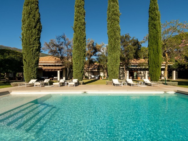 Villa con 8 Dormitorios  en La Zagaleta