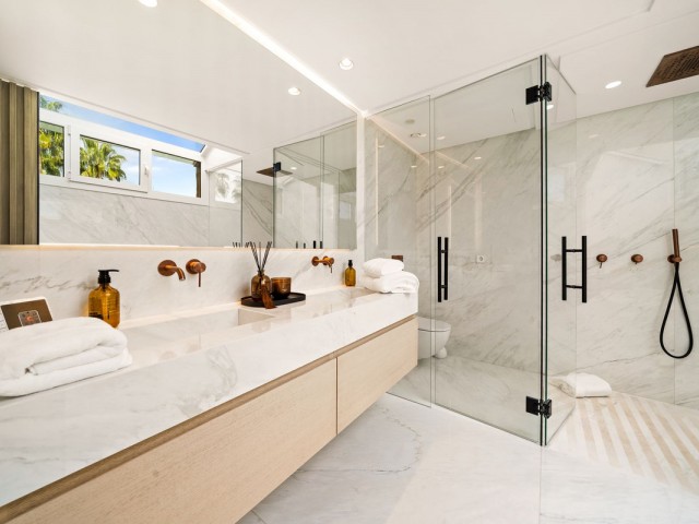 Kattohuoneisto Atalaya