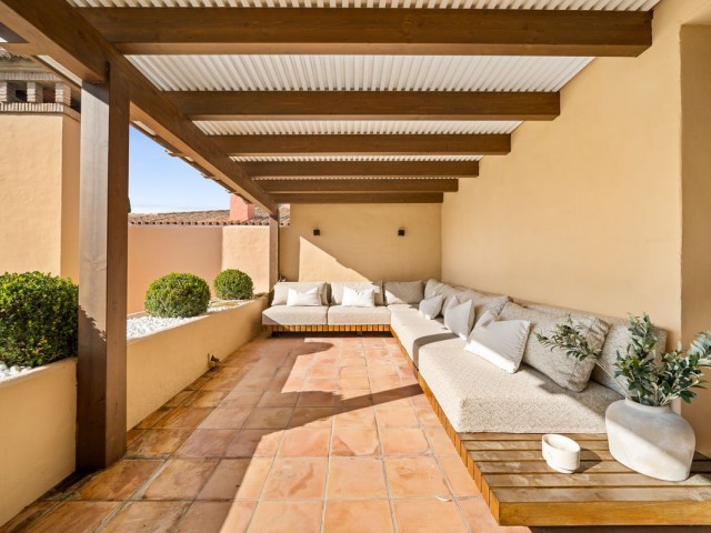 Apartamento con 3 Dormitorios  en Atalaya