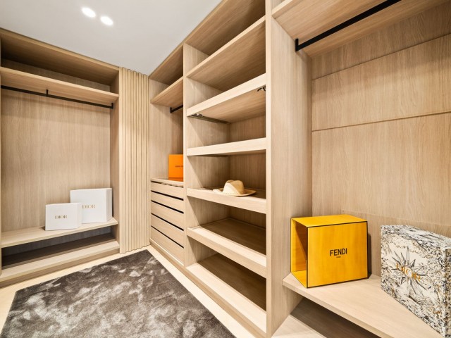 Apartamento con 3 Dormitorios  en Atalaya