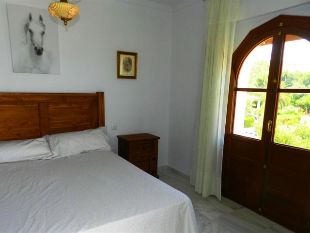 4 Bedrooms Villa in Los Barrios