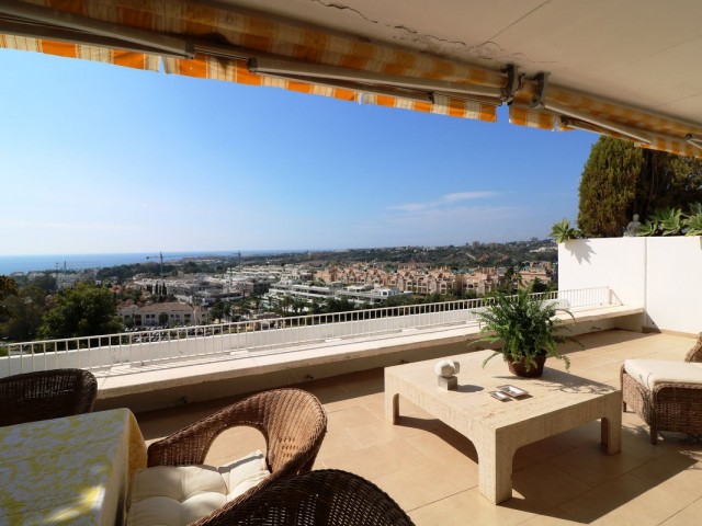2 Bedrooms Apartment in Marbella