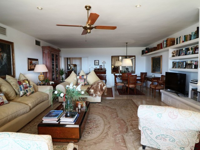 2 Bedrooms Apartment in Marbella