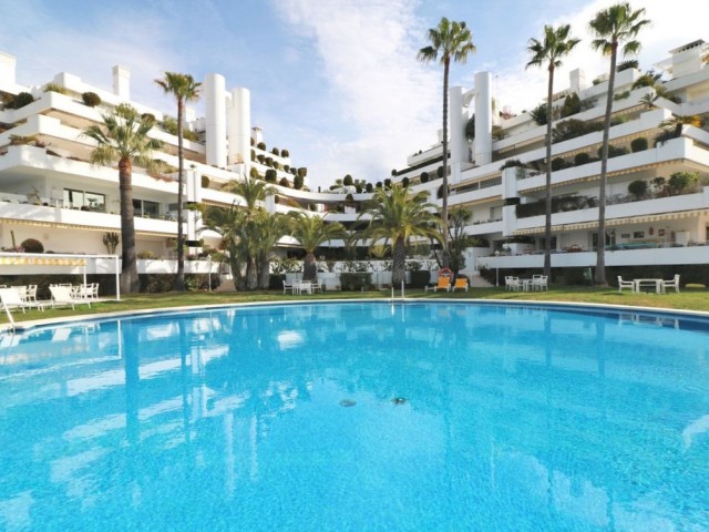 2 Bedrooms Apartment in Marbella