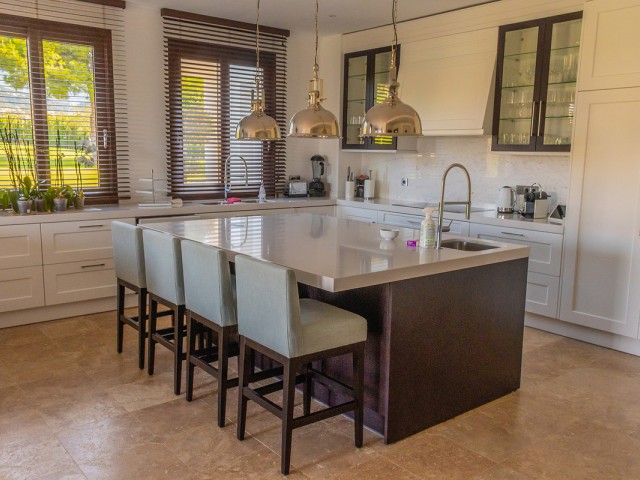 5 Slaapkamer Villa in Guadalmina Alta