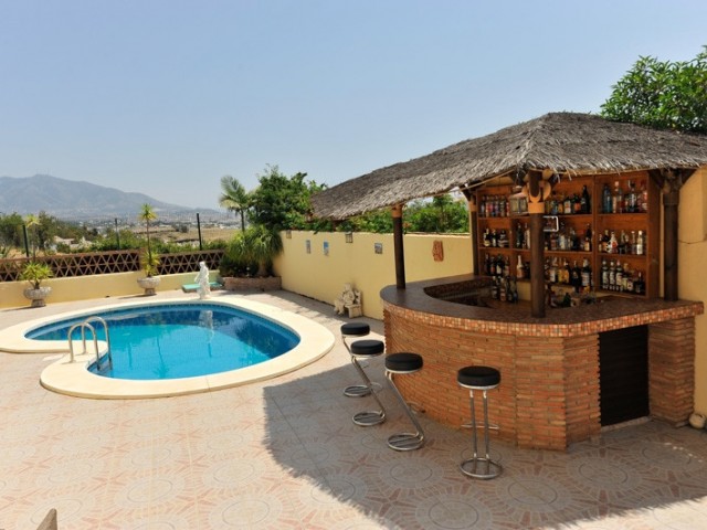 4 Bedrooms Villa in Mijas Costa