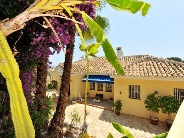 Villa avec 4 Chambres  à Mijas Costa