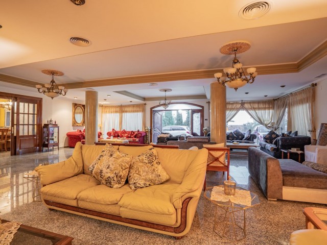 6 Soveroms Villa i Benalmadena Pueblo