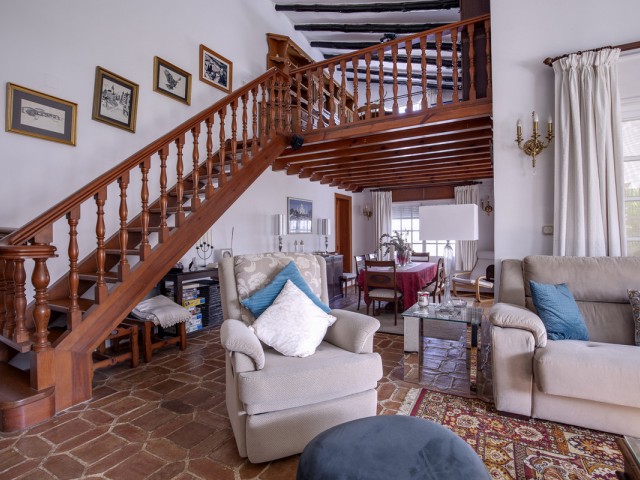 4 Bedrooms Villa in Guadalmina Alta