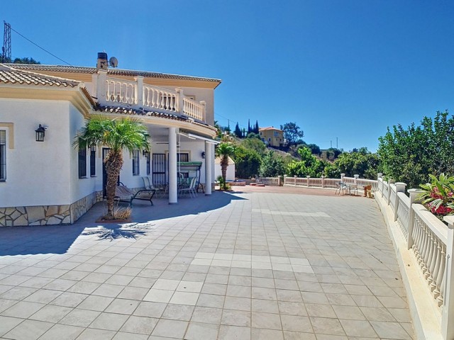 4 Bedrooms Villa in Arenas