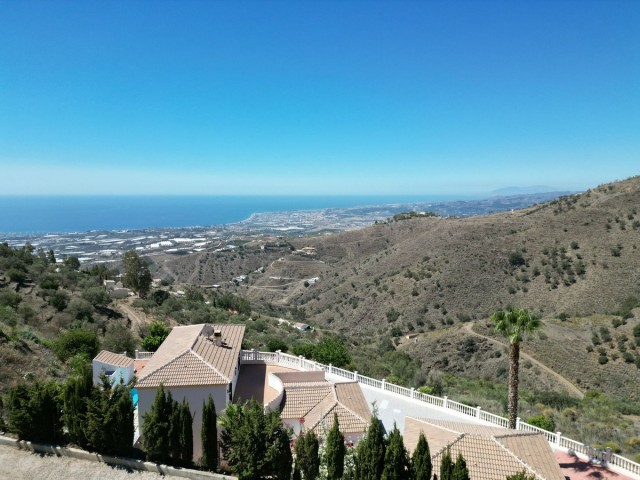 4 Schlafzimmer Villa in Arenas