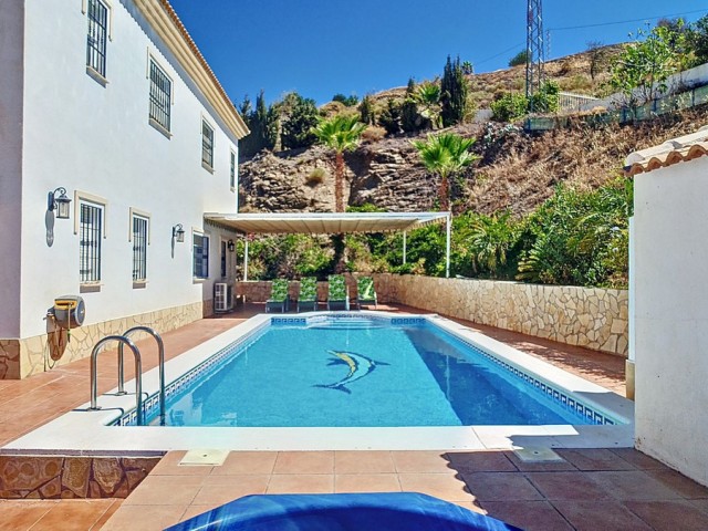 4 Schlafzimmer Villa in Arenas