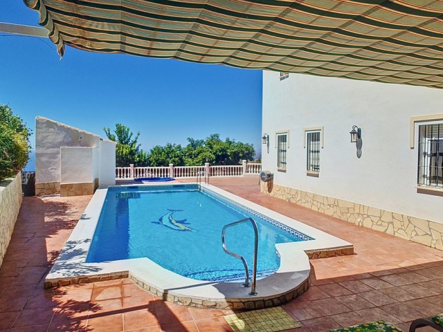 4 Schlafzimmer Villa in Arenas