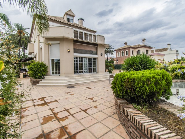 4 Slaapkamer Villa in San Pedro de Alcántara