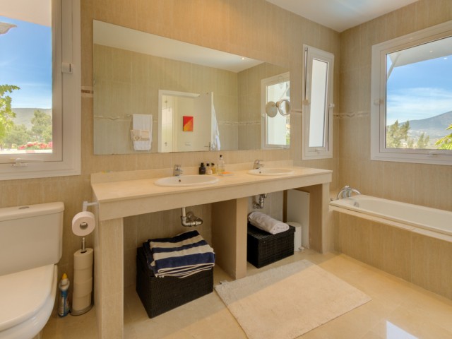 Villa avec 4 Chambres  à La Cala Golf