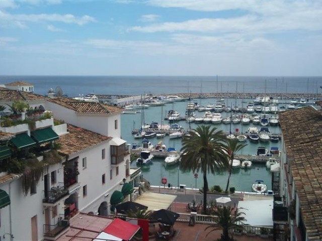 Penthouse in La Duquesa