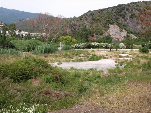  Grundstück in Benahavís