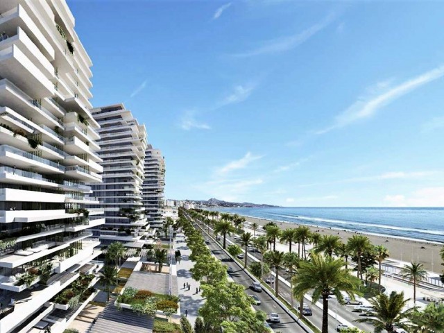 Apartamento con 4 Dormitorios  en Málaga