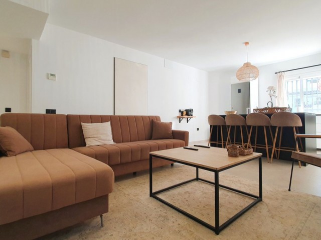 Apartment, Nueva Andalucia, R4568842