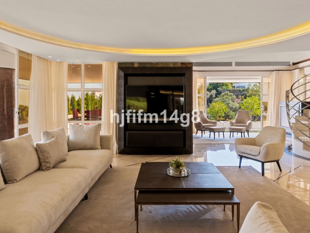 Villa avec 5 Chambres  à La Quinta
