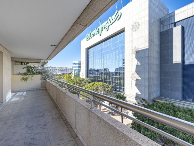 Huoneisto, Puerto Banús, R4178665