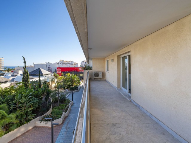 Huoneisto, Puerto Banús, R4178665