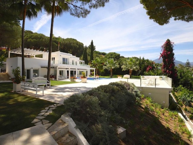 6 Schlafzimmer Villa in Las Brisas
