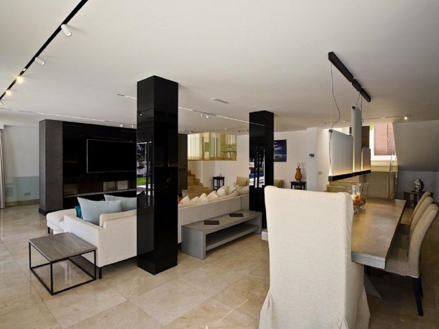 6 Schlafzimmer Villa in Las Brisas