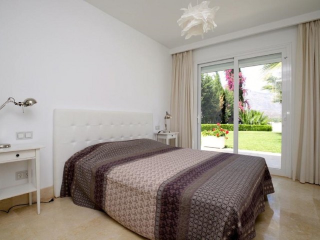 Villa avec 6 Chambres  à Las Brisas