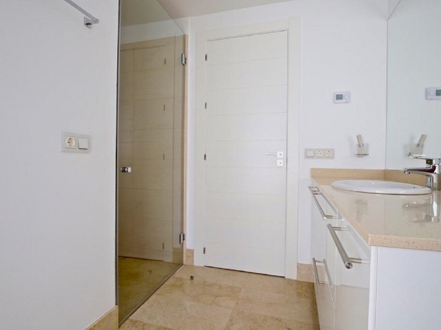 Villa avec 6 Chambres  à Las Brisas