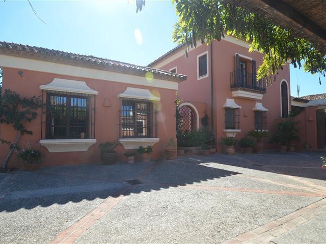 4 Schlafzimmer Villa in La Duquesa