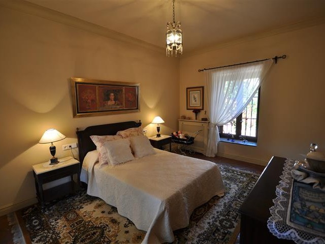 4 Bedrooms Villa in La Duquesa