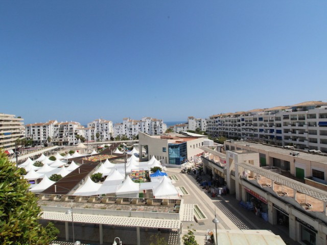 Penthouse avec 4 Chambres  à Puerto Banús
