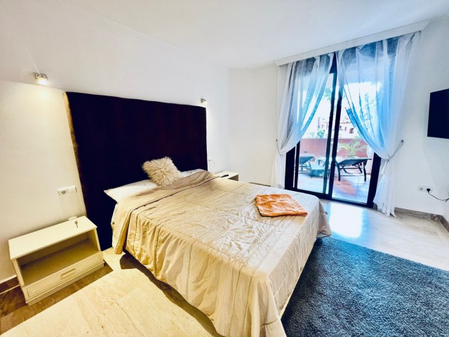 Apartment, Marbella, R4352644